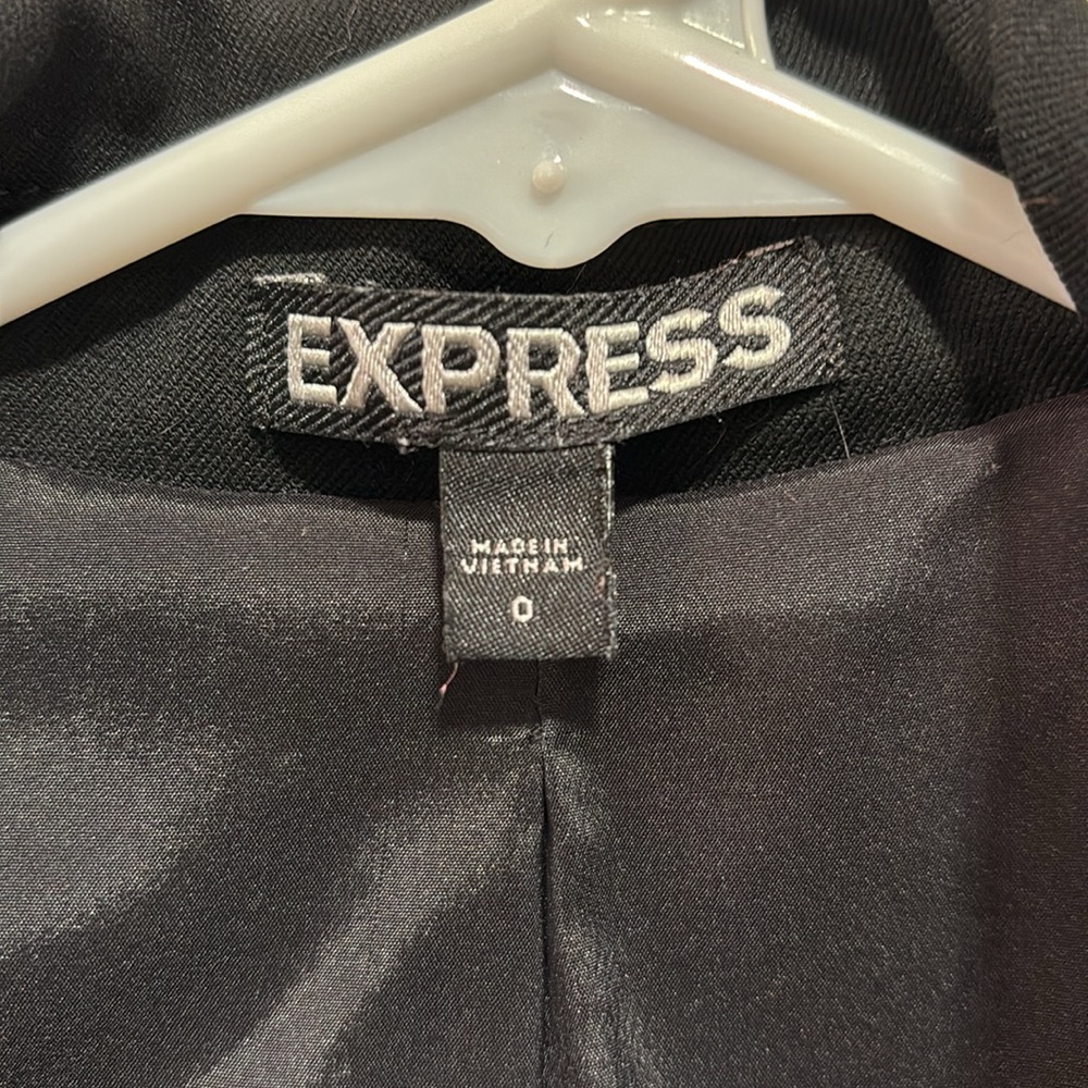 Express Size 0 Express Cropped Blazer - Picture 6 of 9